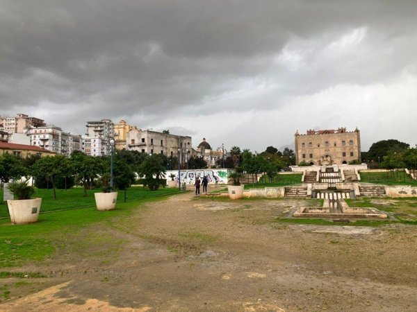 appartamento in vendita a Palermo in zona Zisa