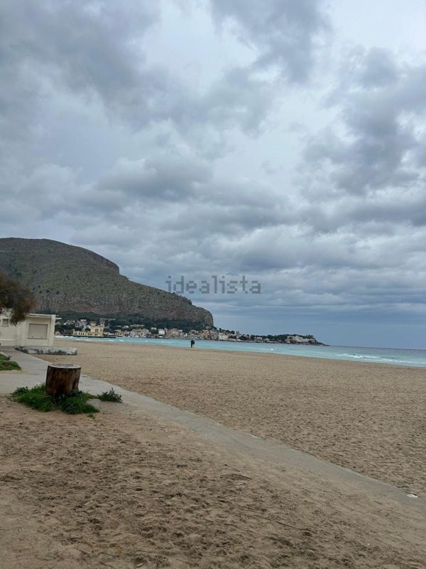 appartamento in vendita a Palermo in zona Mondello