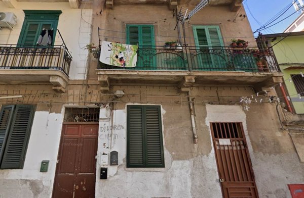 appartamento in vendita a Palermo in zona Zisa