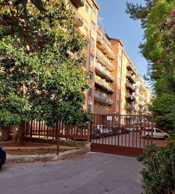 appartamento in vendita a Palermo in zona Uditore