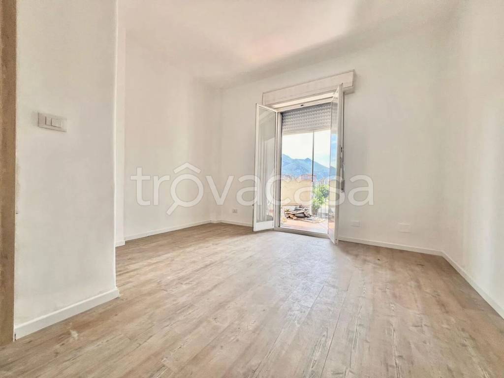 appartamento in vendita a Palermo in zona Malaspina/Palagonia
