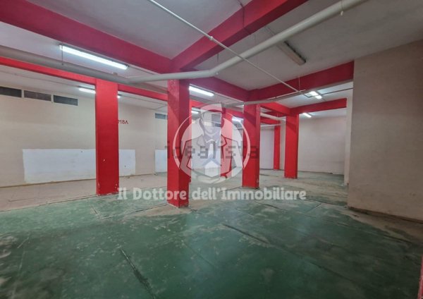 locale di sgombero in vendita a Palermo in zona Cruillas