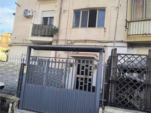 appartamento in vendita a Palermo in zona Montegrappa / Santa Rosalia