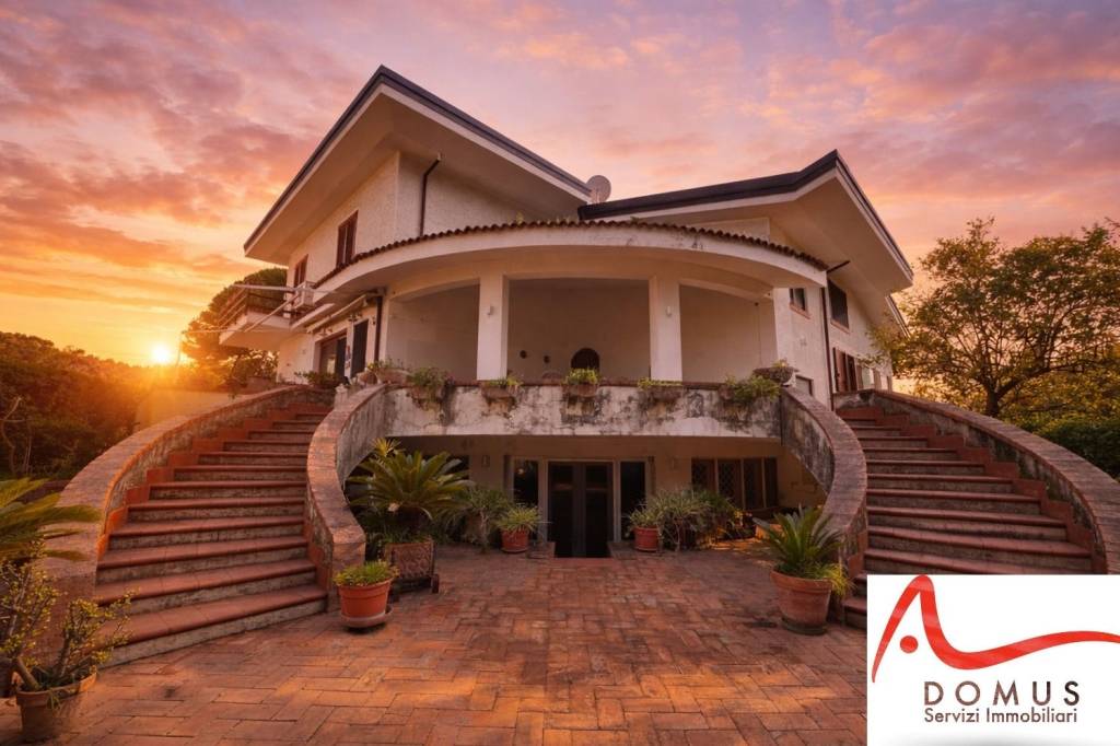 casa indipendente in vendita a Palermo in zona Mondello