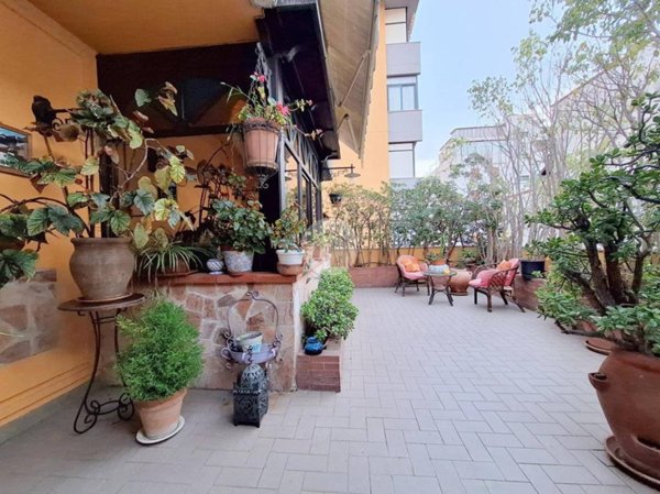 appartamento in vendita a Palermo in zona San Lorenzo