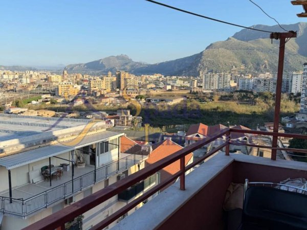 appartamento in vendita a Palermo in zona Oreto