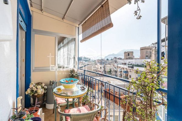 appartamento in vendita a Palermo in zona Zisa