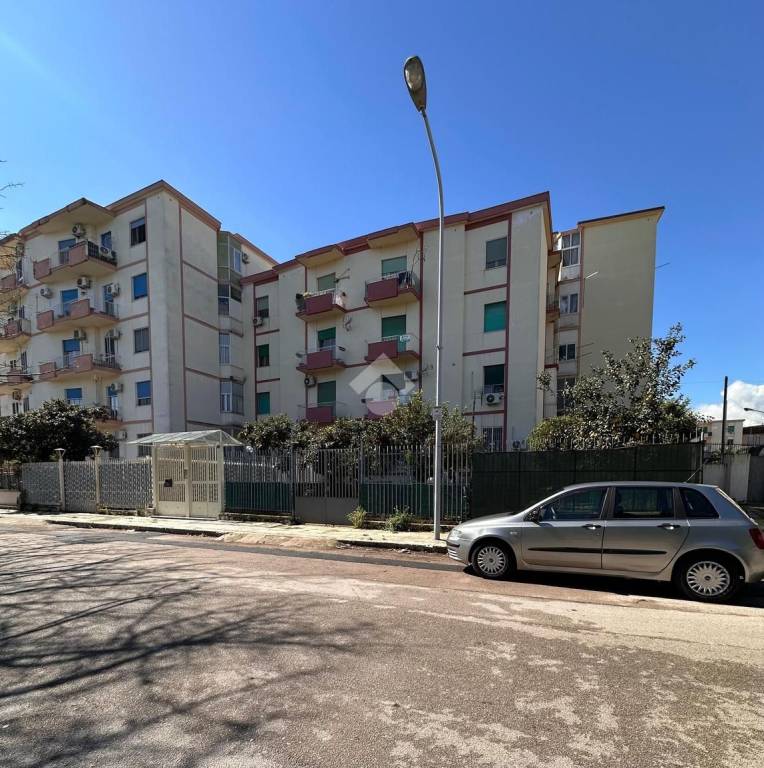 appartamento in vendita a Palermo in zona Villagrazia/Falsomiele