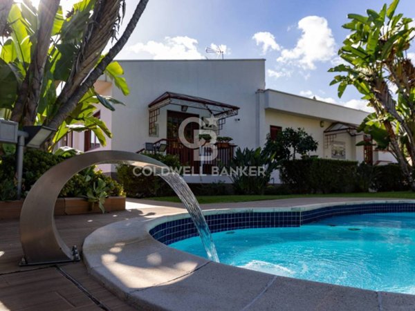 casa indipendente in vendita a Palermo in zona Borgo Nuovo