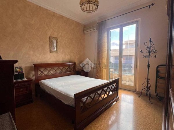 appartamento in vendita a Palermo in zona Zisa