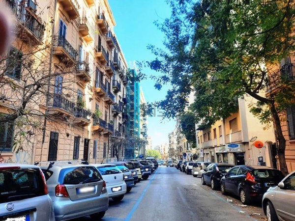 appartamento in vendita a Palermo in zona Libertà