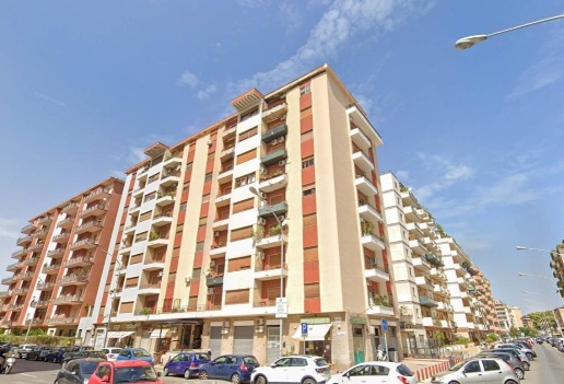 appartamento in vendita a Palermo in zona Malaspina/Palagonia