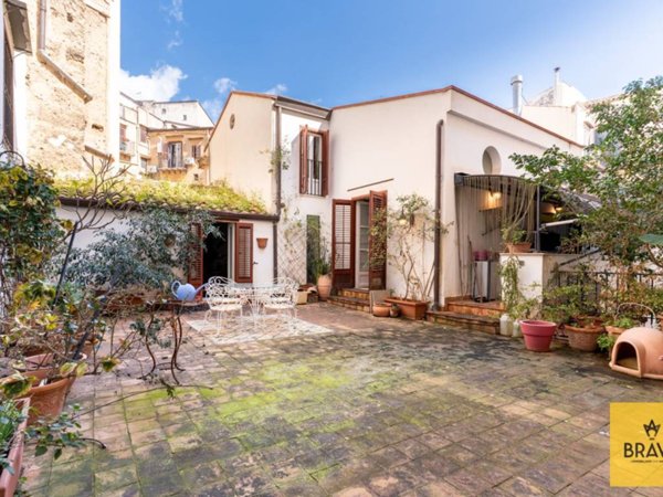 appartamento in vendita a Palermo in zona Centro storico