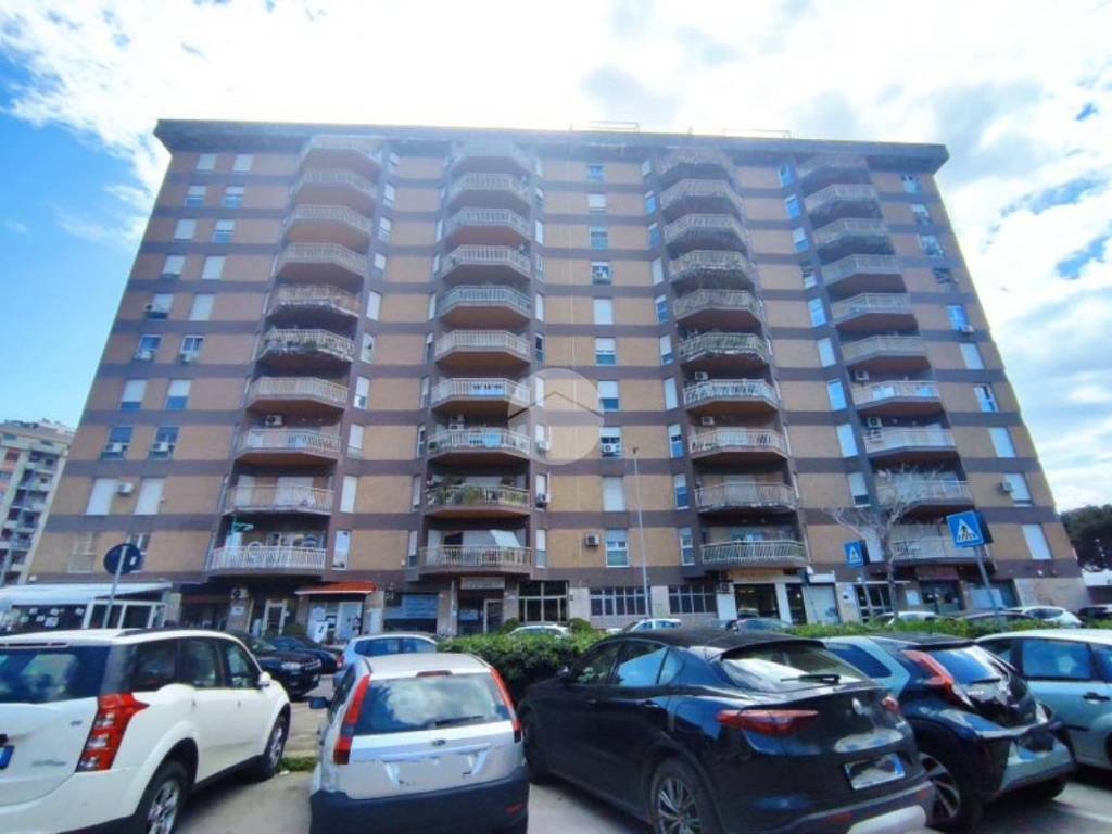 appartamento in vendita a Palermo in zona Malaspina/Palagonia