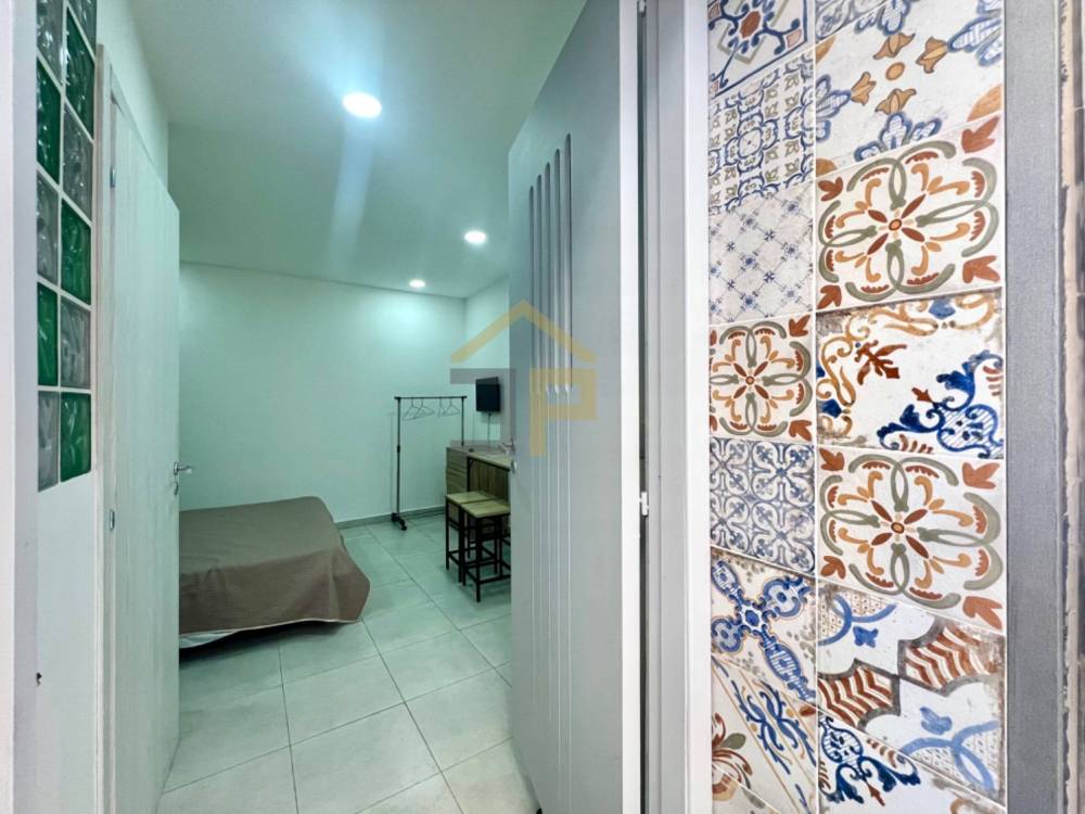 appartamento in vendita a Palermo in zona Montegrappa / Santa Rosalia