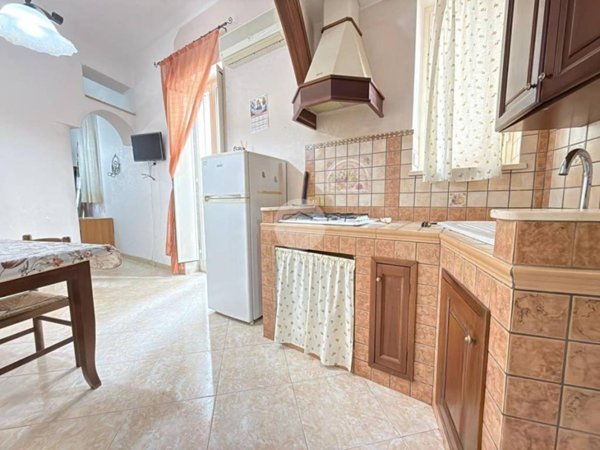 appartamento in vendita a Palermo in zona Montegrappa / Santa Rosalia