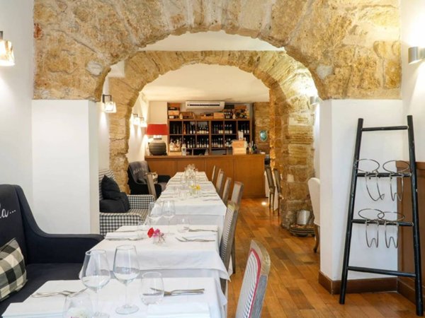 negozio in vendita a Palermo in zona Centro storico