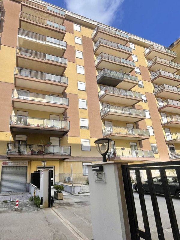 appartamento in vendita a Palermo in zona Calatafimi / Cuba