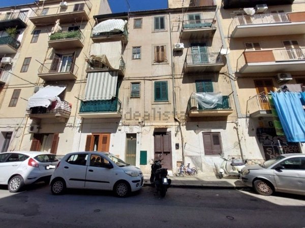 appartamento in vendita a Palermo in zona Zisa