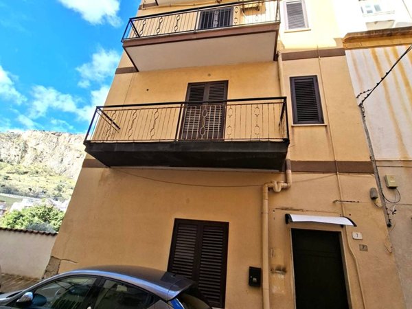 appartamento in vendita a Palermo in zona Arenella/Vergine Maria