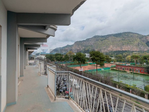 appartamento in vendita a Palermo in zona Libertà