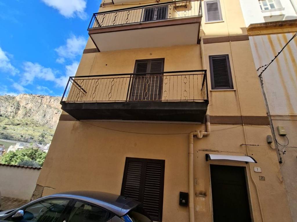 appartamento in vendita a Palermo in zona Arenella/Vergine Maria
