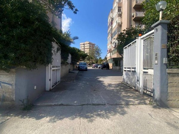 appartamento in vendita a Palermo in zona Oreto