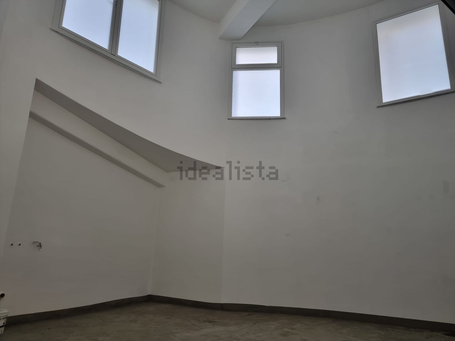 ufficio in vendita a Palermo in zona Arenella/Vergine Maria