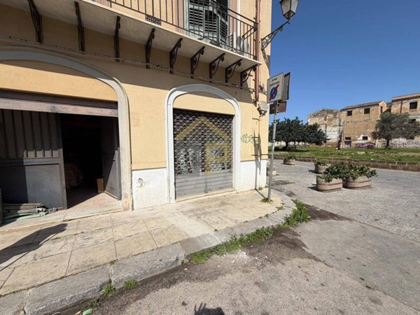 locale di sgombero in vendita a Palermo in zona Centro storico
