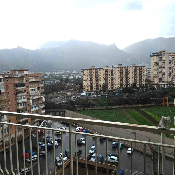 appartamento in vendita a Palermo in zona Oreto