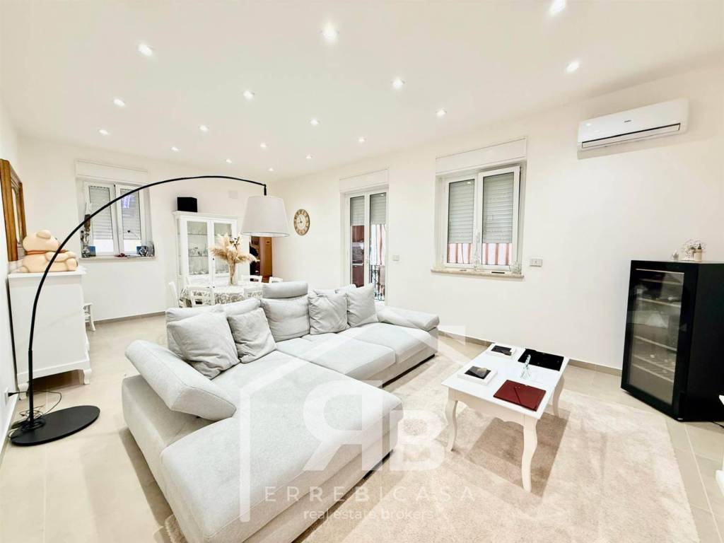 appartamento in vendita a Palermo in zona Zisa