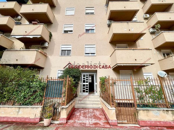 appartamento in vendita a Palermo in zona Villagrazia/Falsomiele