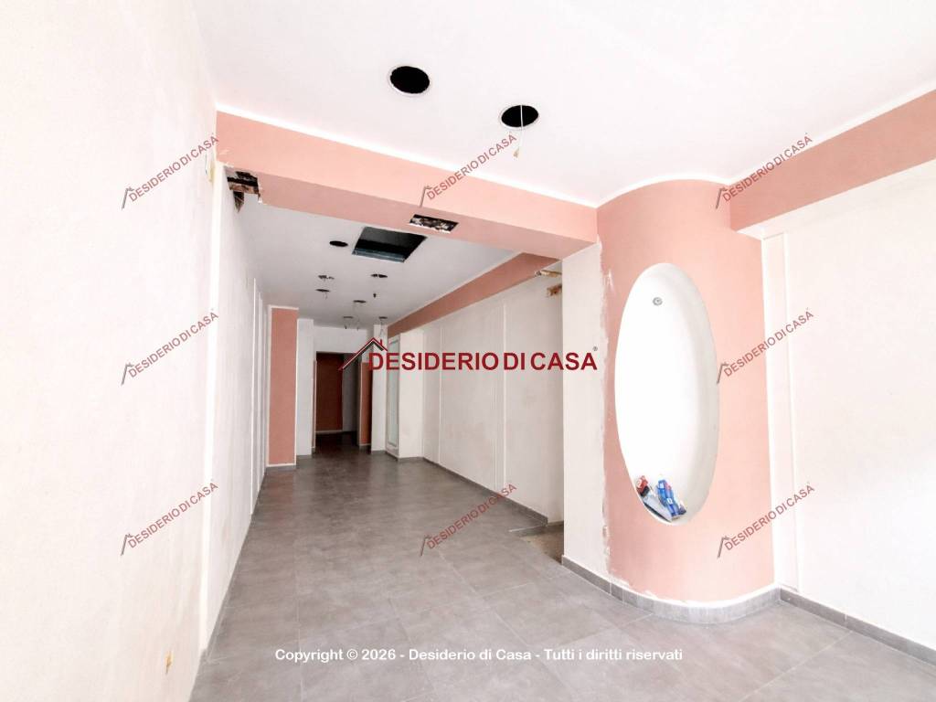 negozio in vendita a Palermo in zona Calatafimi / Cuba