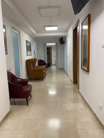 ufficio in vendita a Palermo in zona Libertà