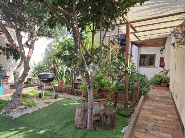 appartamento in vendita a Palermo in zona Montepellegrino