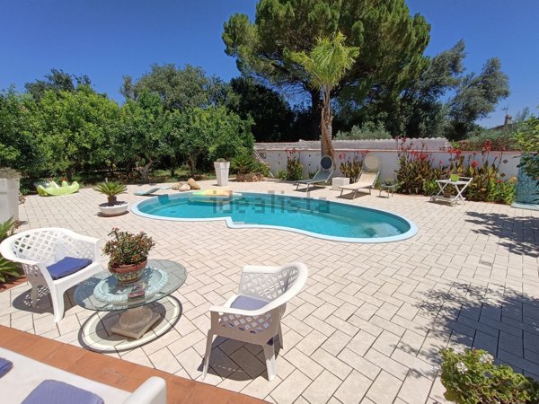 casa indipendente in vendita a Palermo in zona Mezzomonreale