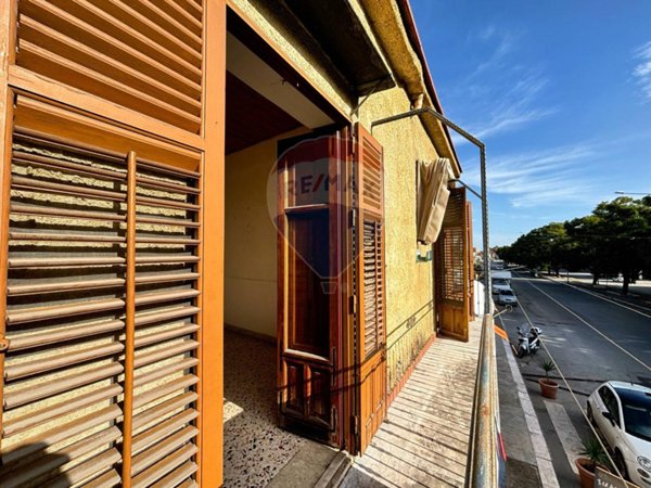 casa indipendente in vendita a Palermo in zona Montegrappa / Santa Rosalia