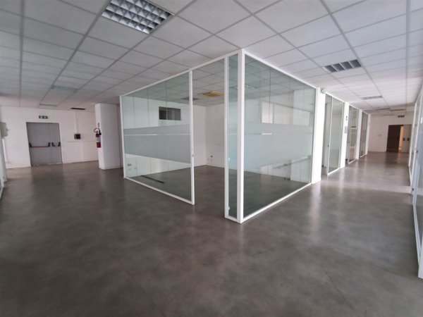 ufficio in vendita a Palermo in zona Resuttana