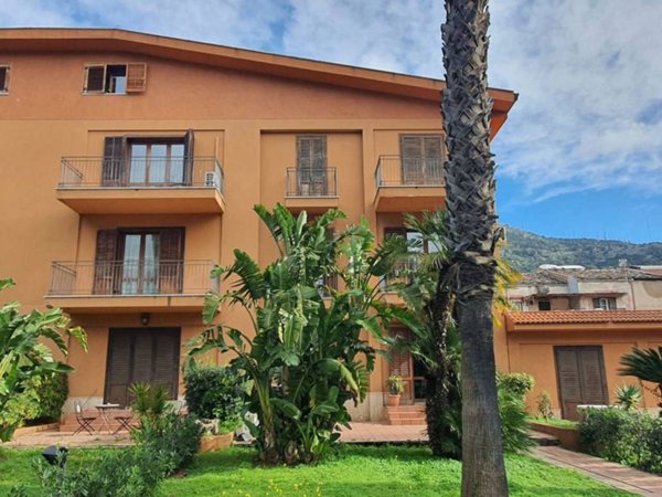 appartamento in vendita a Palermo in zona San Lorenzo