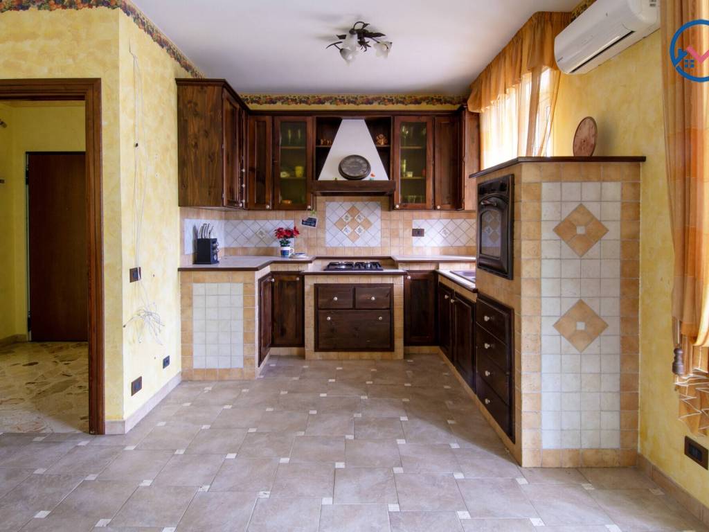 appartamento in vendita a Palermo in zona Partanna