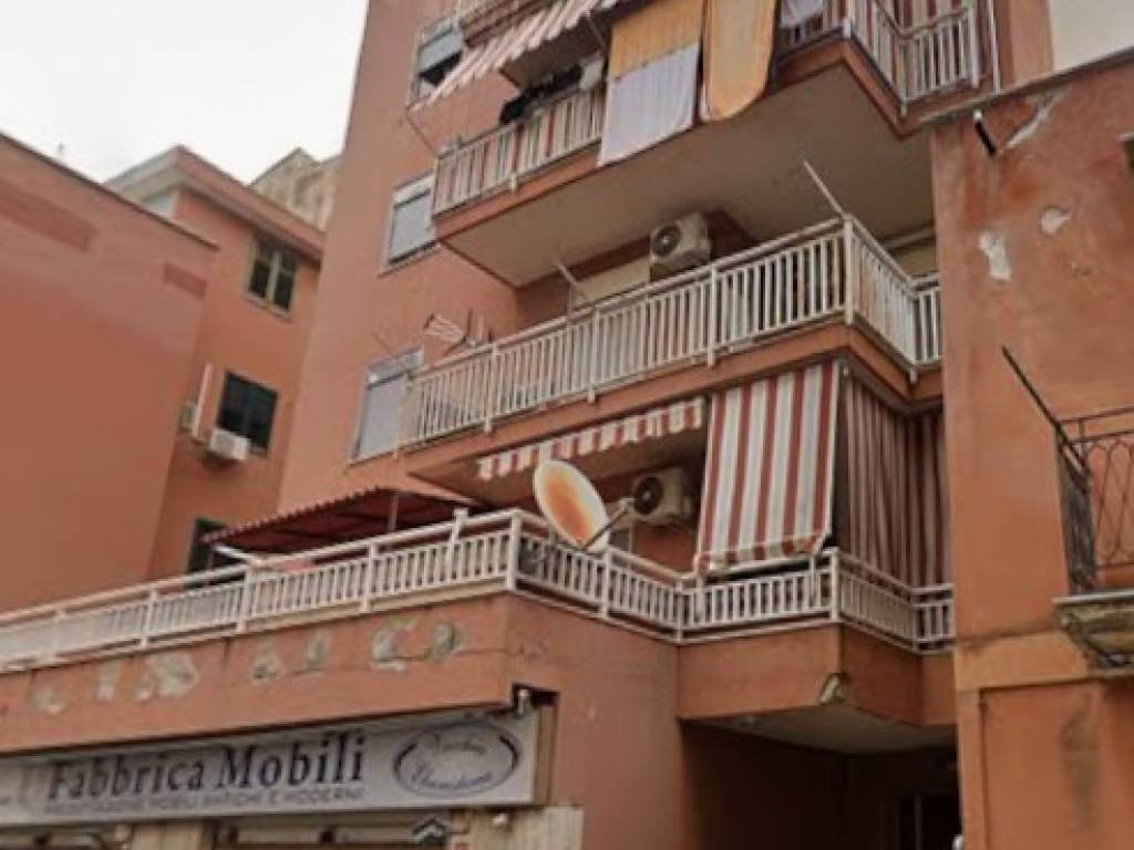 appartamento in vendita a Palermo in zona Malaspina/Palagonia