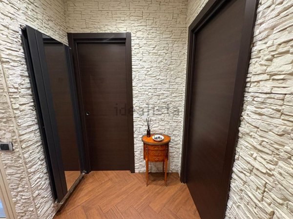 appartamento in vendita a Palermo in zona Zisa