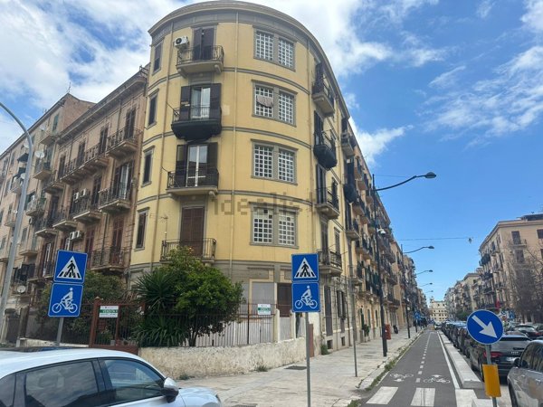 appartamento in vendita a Palermo in zona Oreto