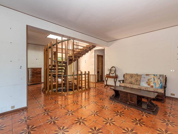 casa indipendente in vendita a Palermo in zona Partanna