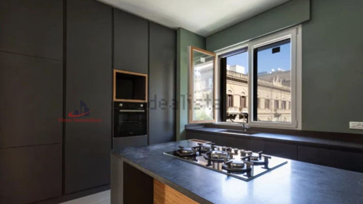 appartamento in vendita a Palermo in zona Politeama