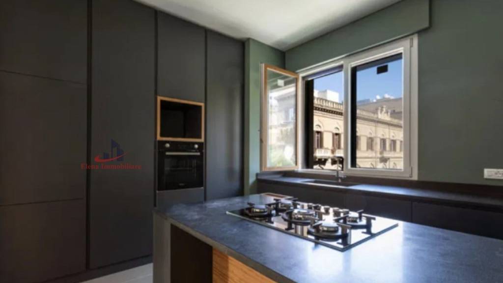 appartamento in vendita a Palermo in zona Politeama