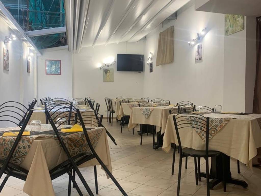 negozio in vendita a Palermo in zona Libertà