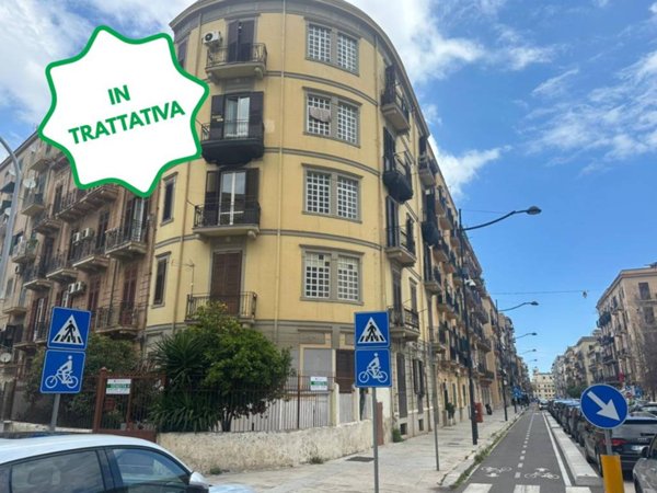 appartamento in vendita a Palermo in zona Montegrappa / Santa Rosalia