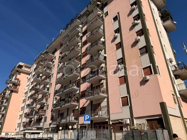 ufficio in vendita a Palermo in zona Malaspina/Palagonia