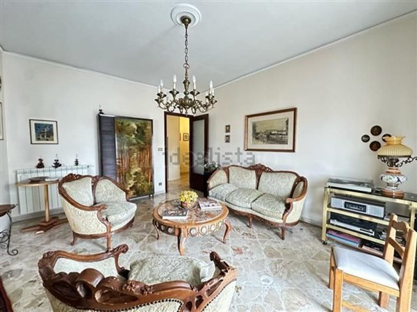 appartamento in vendita a Palermo in zona Montegrappa / Santa Rosalia